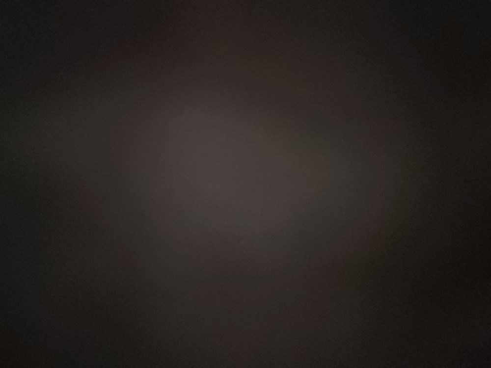 خانم جهت گردگیری منزل مجرد